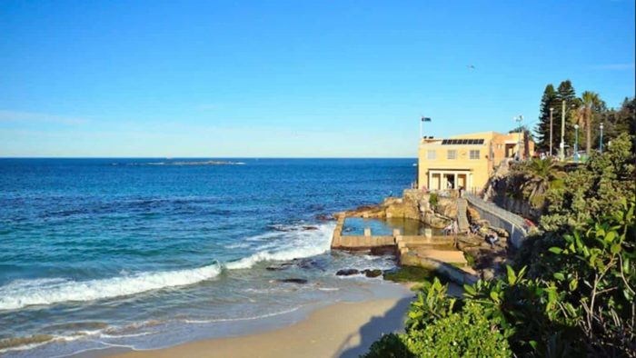 cheap hotel in Coogee
